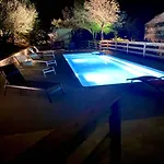 Naomi Piscine A 100 M De La Villa Olmeto (Corsica)