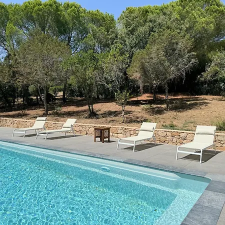 Naomi Piscine Chauffee A 100 M De La * Olmeto (Corsica)