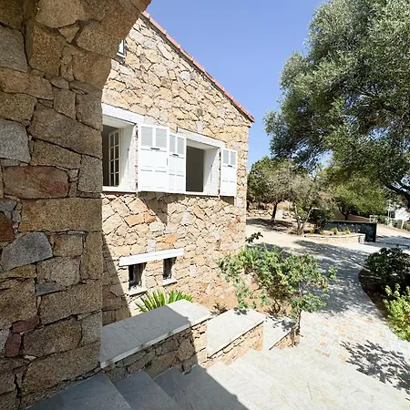 Naomi Piscine Chauffee A 100 M De La * Olmeto (Corsica)