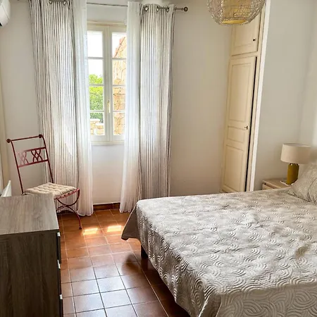 Vila Naomi Piscine A 100 M De La *